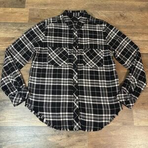 RAILS Leo Plaid Raw Hem Pearl Snap in Onyx Peach Long Sleeve Women’s Small